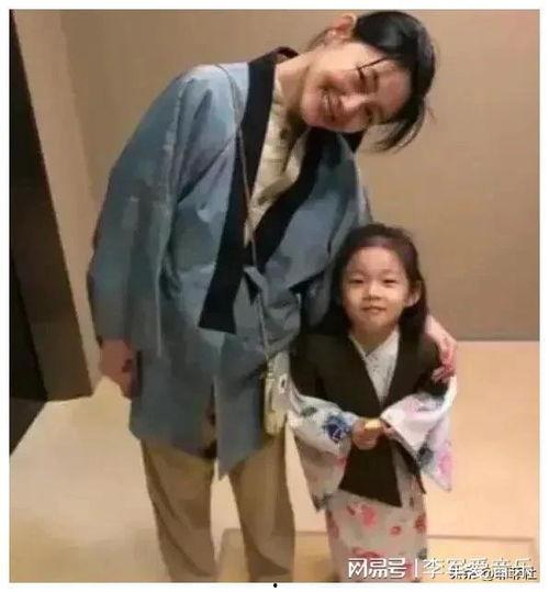 娱乐圈吃瓜爆料 博主,揭秘明星背后的惊人真相!  第3张 娱乐圈吃瓜爆料 博主,揭秘明星背后的惊人真相!  第3张